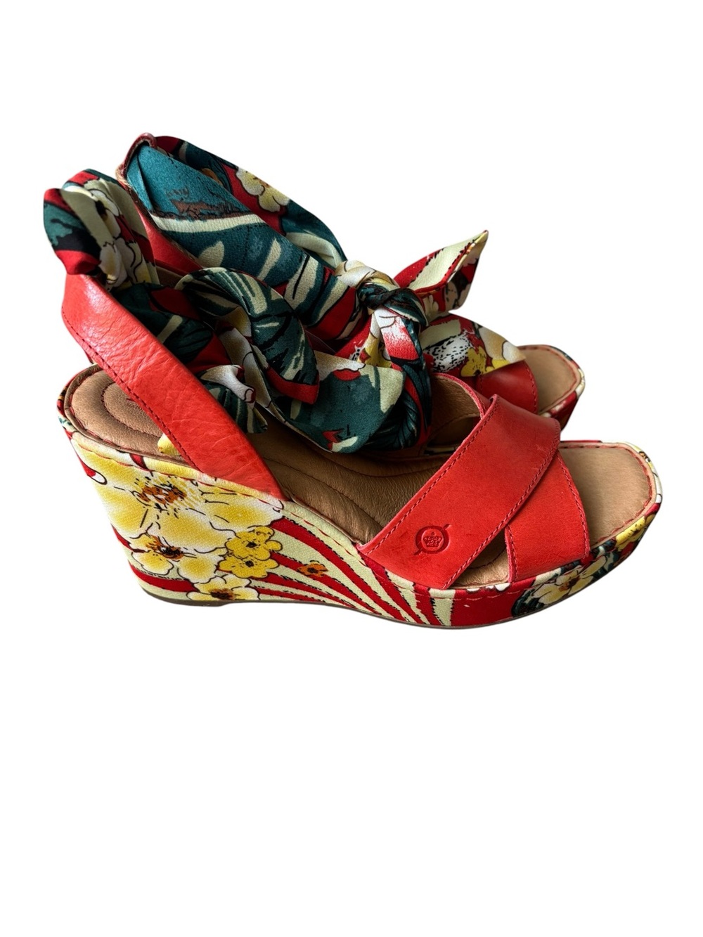 BORN Red Leather Salton Wedge Sandal - Picture 4 of 12